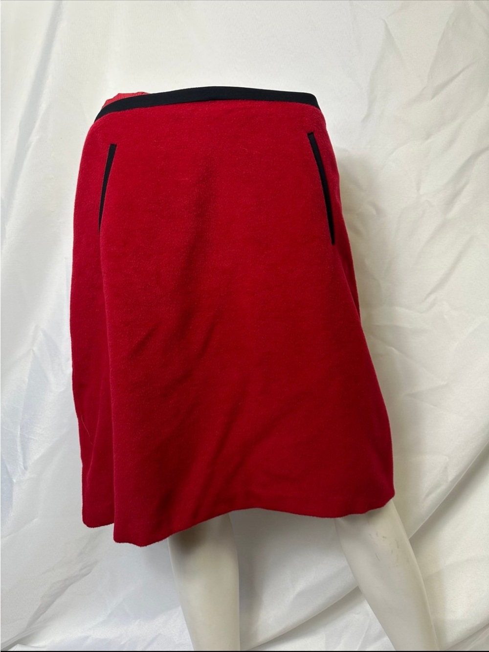 STUNNING M&S COLLECTION RED SIZE LARGE WOOL BLEND SKIRT FAUX POCKETS BLACK TRIM